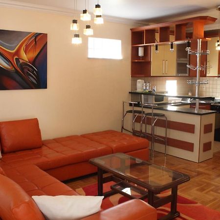 Hana Apartments Prishtina Pristina Exteriör bild