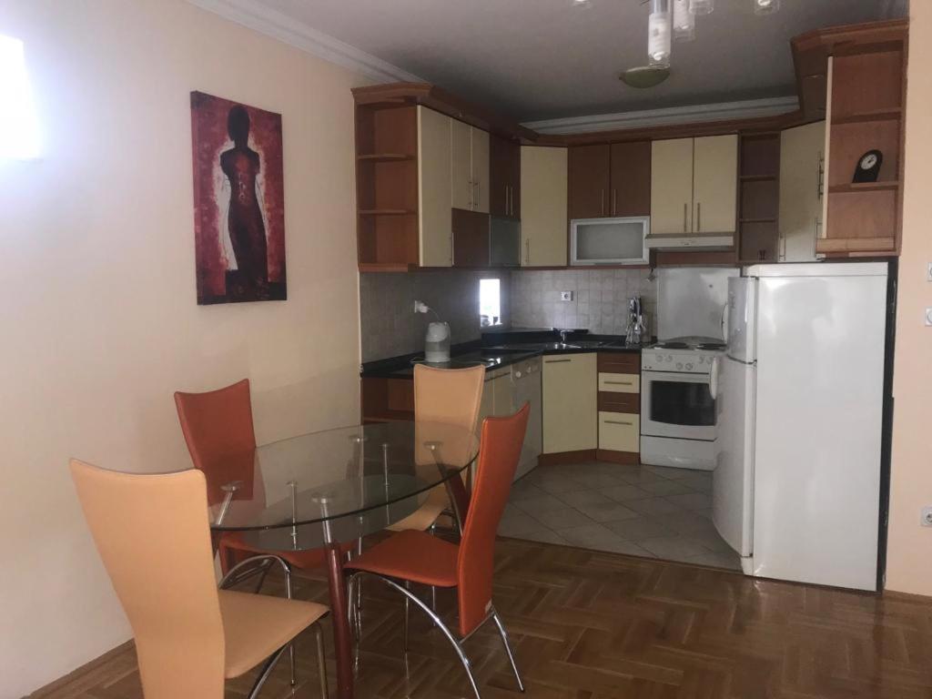 Hana Apartments Prishtina Pristina Exteriör bild
