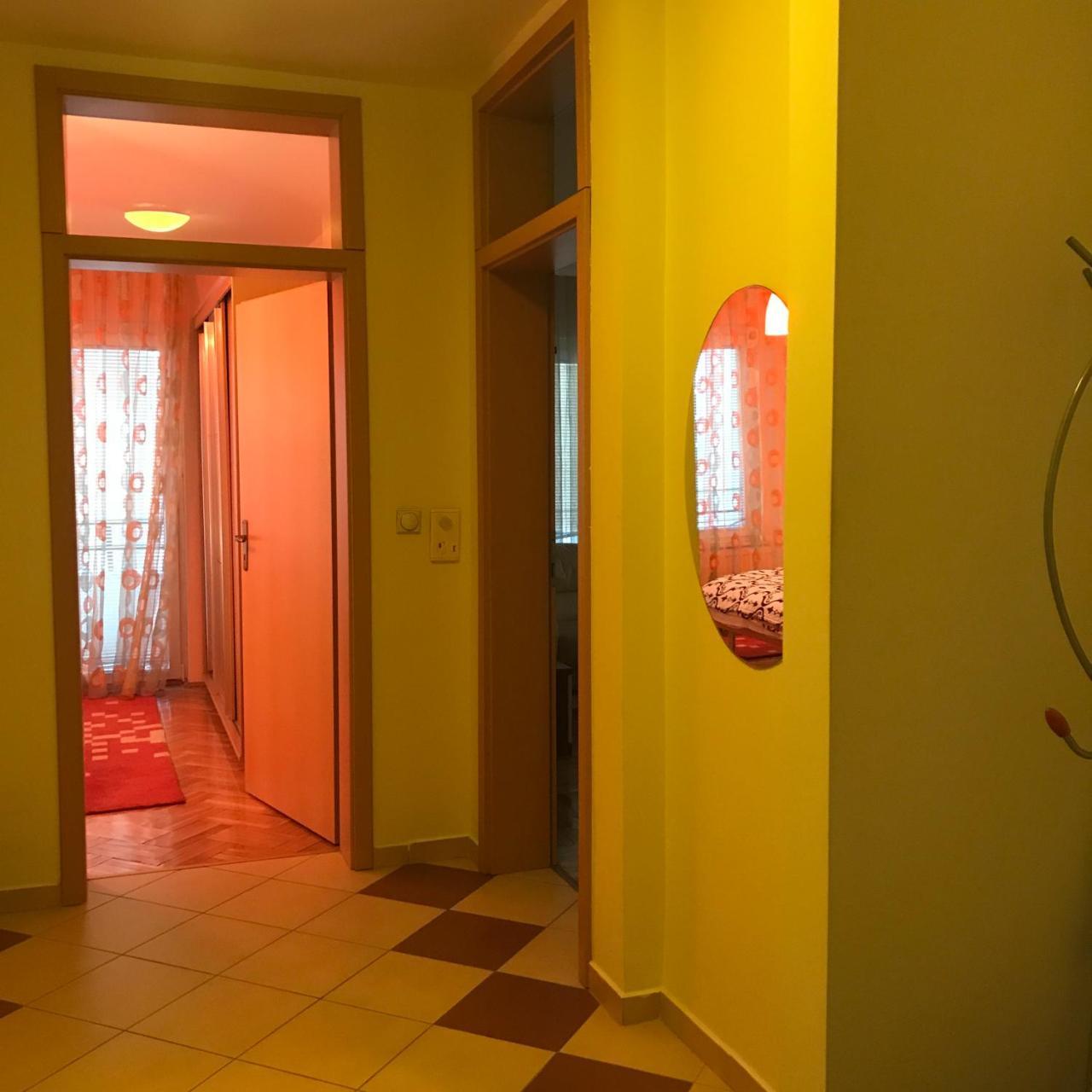 Hana Apartments Prishtina Pristina Exteriör bild