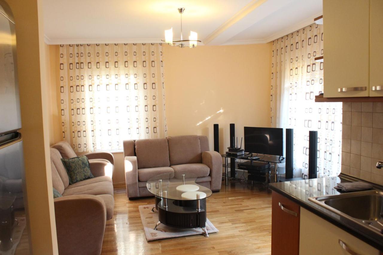 Hana Apartments Prishtina Pristina Exteriör bild
