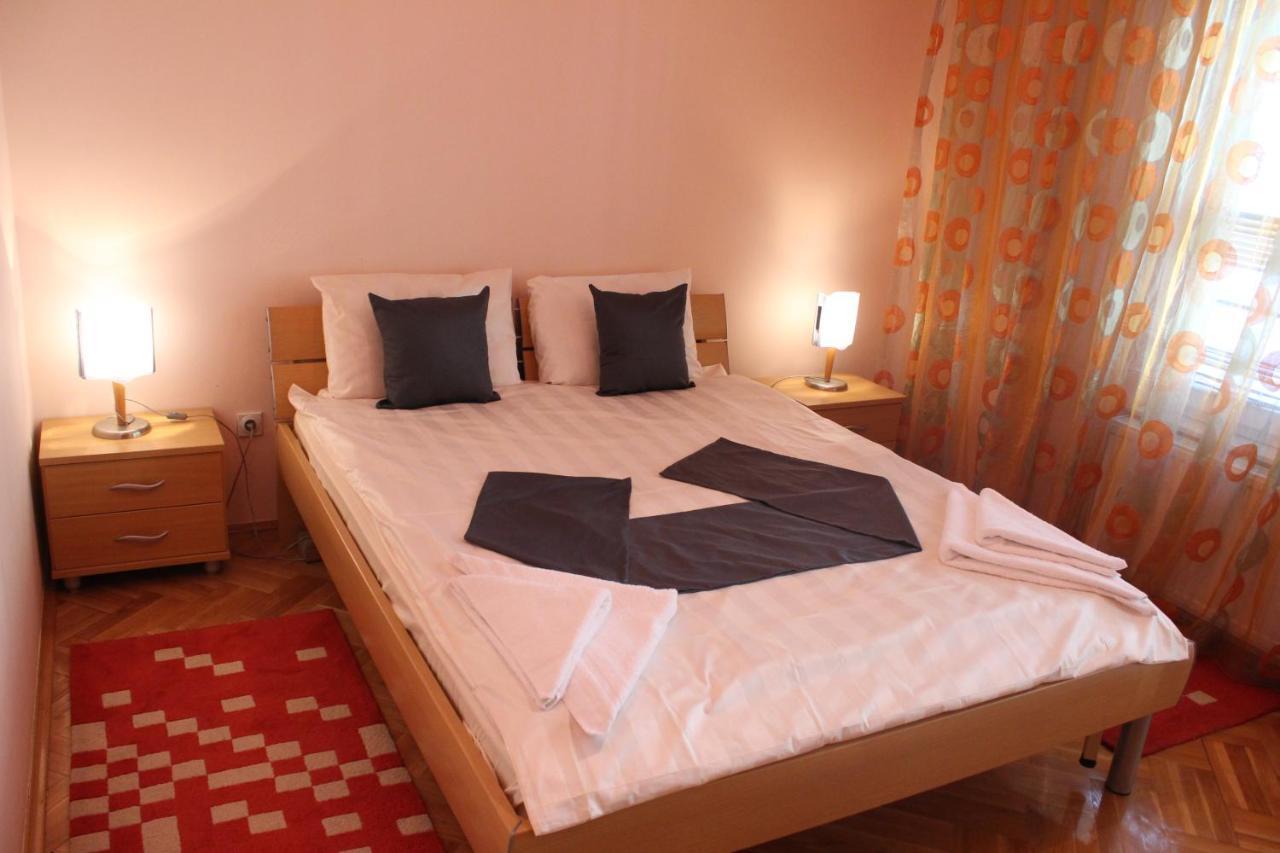 Hana Apartments Prishtina Pristina Exteriör bild