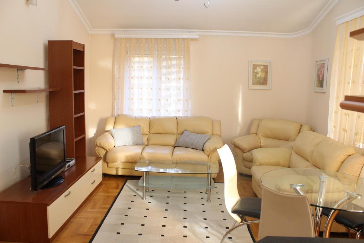 Hana Apartments Prishtina Pristina Exteriör bild