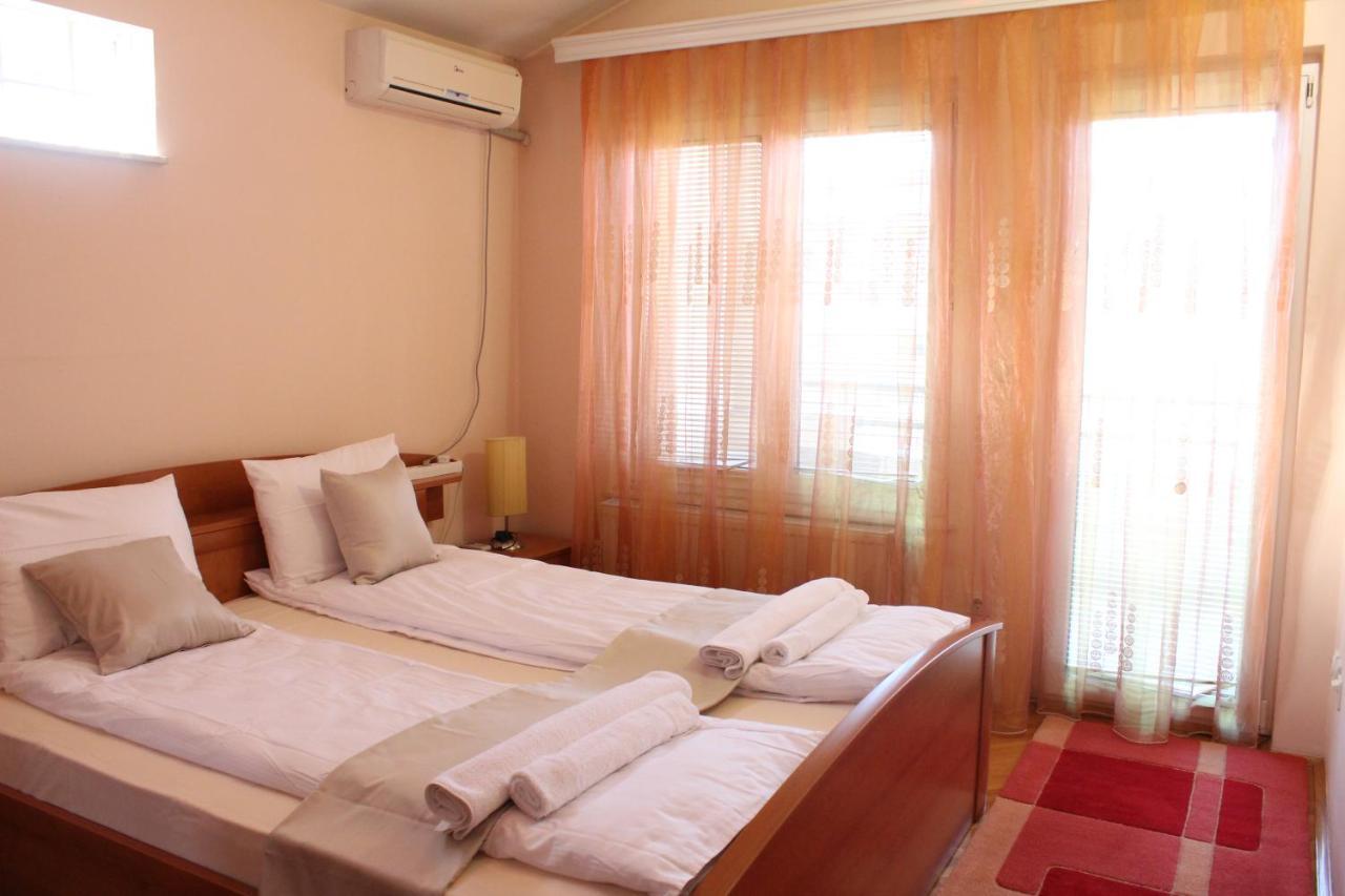 Hana Apartments Prishtina Pristina Exteriör bild