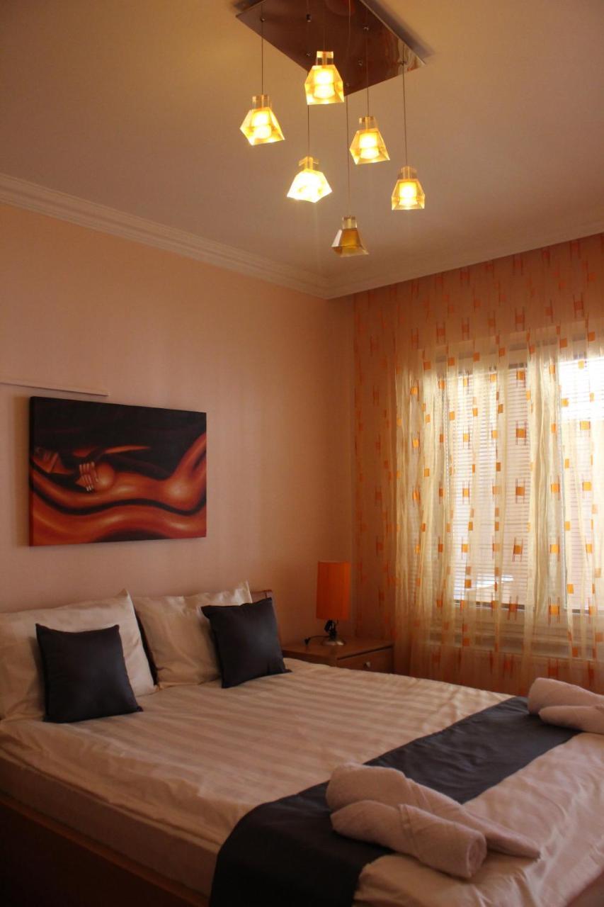 Hana Apartments Prishtina Pristina Exteriör bild